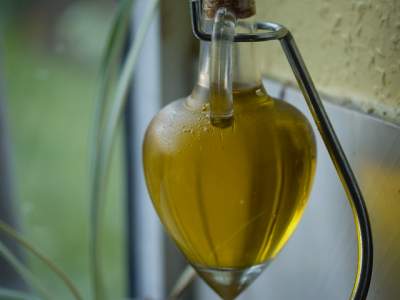 What Happens If You Use Vinegar in Your Garden: 19 Miracles of Vinegar